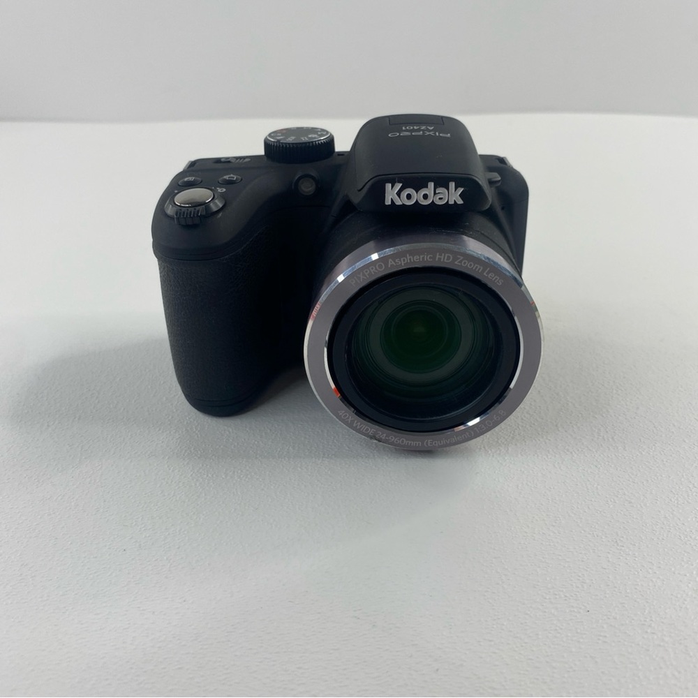 Kodak Pixpro AZ401 16.0MP 40x Optical Zoom Lens Digital Camera